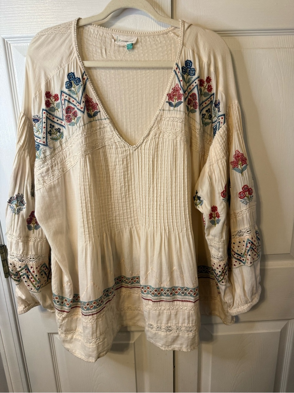 Anthropologie Cream Embroidered V-Neck Peasant Tunic with Multicolor Detailing